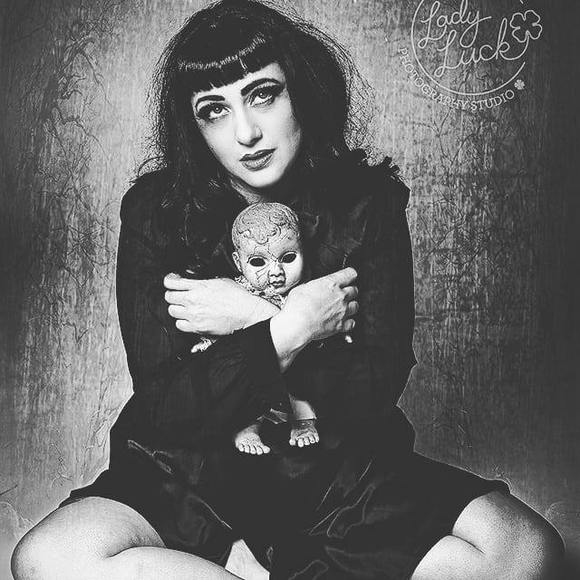 Profile Picture of Rachel Patterson (@rachel_landmark) on Poshmark