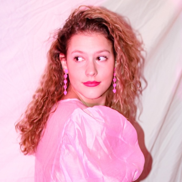 Profile Picture of Mikey Hutchison (@mikeyann111) on Poshmark