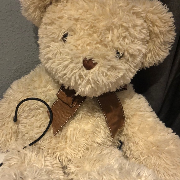 Profile Picture of Jaime Chosen (@jaimechosen) on Poshmark