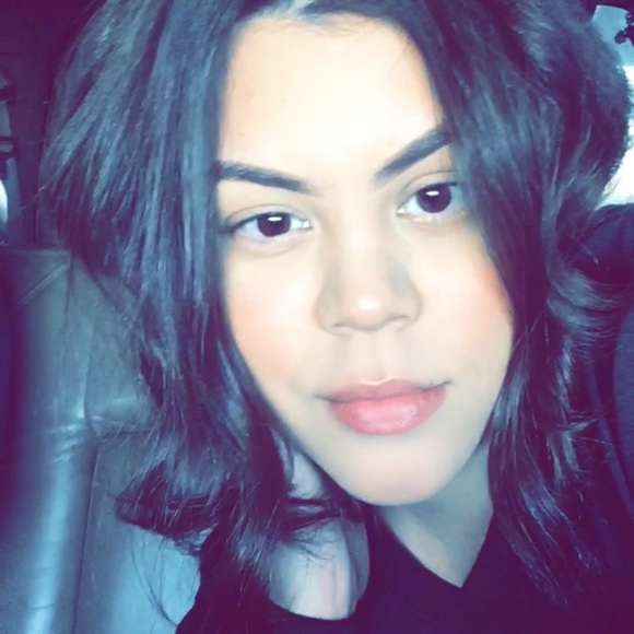 Lorena Jasso - Poshmark Profile Picture of Lorena Jasso (@lorenajasso16) on Poshmark