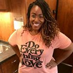 Profile Picture of mandisa (@mandisaloveyoumyfan) on Instagram