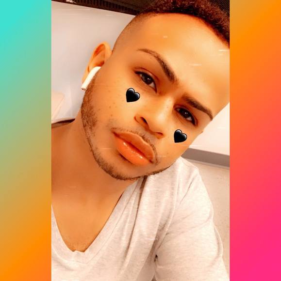 Profile Picture of Carlos Perez (@mustbecarlos) on Poshmark