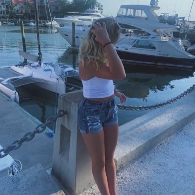 Profile Picture of Emily ❀ (@EmilyHaas11) on Twitter