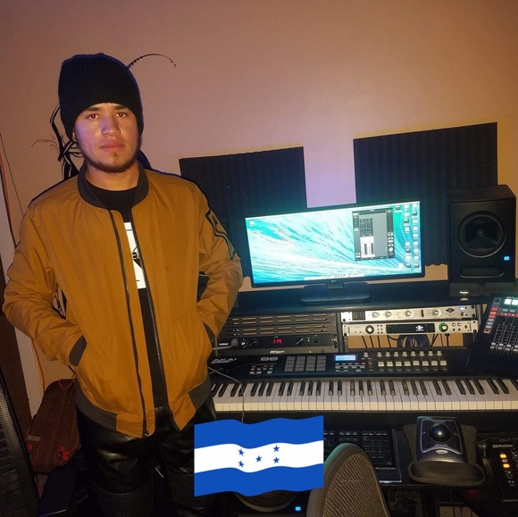 Profile Picture of Isaac romero Romero (@azazayz98) on Poshmark