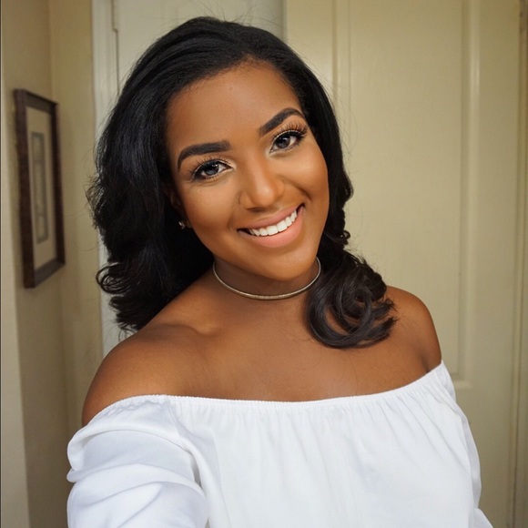 Profile Picture of Alex Strange (@ajstrange10) on Poshmark