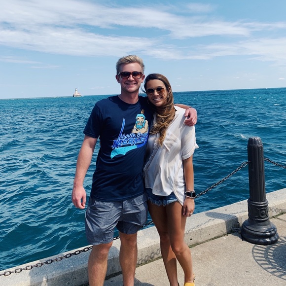 Alexa Turnbow - Poshmark Profile Picture of Alexa Turnbow (@alturnbo1s) on Poshmark