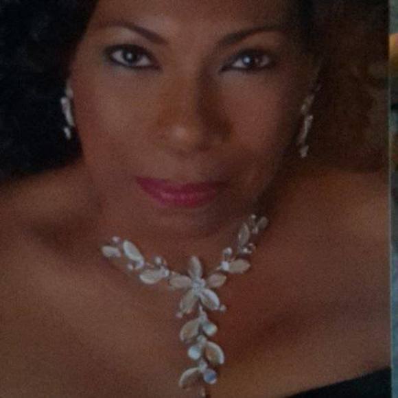 Profile Picture of Wanda Birchette (@wbirchette2000) on Poshmark