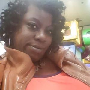 Profile Picture of Latoya Fields (@FieldsLatoya) on Twitter