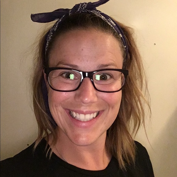 Profile Picture of Amanda Obrien (@carolynn2010) on Poshmark