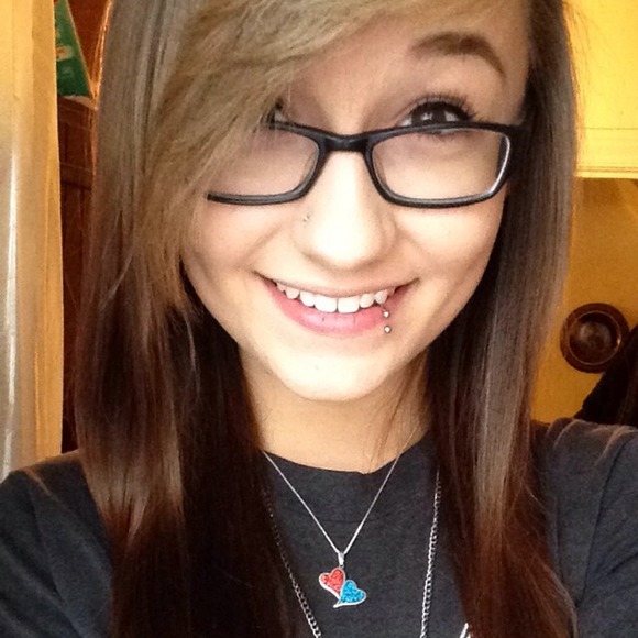 Profile Picture of Jessica Sciatto (@jsciatto) on Poshmark