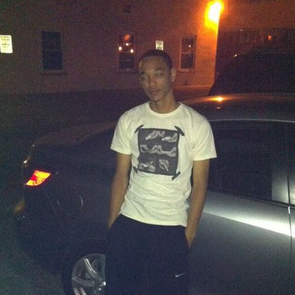 Profile Picture of Mike Andre (@keys23) on Poshmark