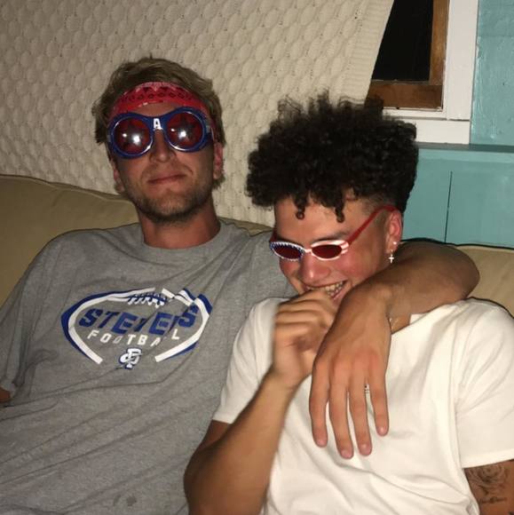 Profile Picture of Sam Mccloud (@sam6675362) on Poshmark