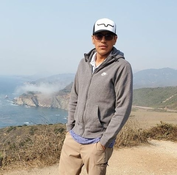 Profile Picture of Jorge Arreola (@jorgearreola978) on Poshmark