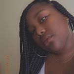 Profile Picture of Des 🤍🐻 (@destinee_danielle) on Instagram