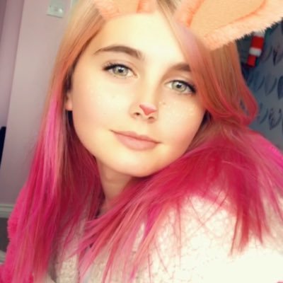 Profile Picture of AW (@AimeeWhitlock2) on Twitter