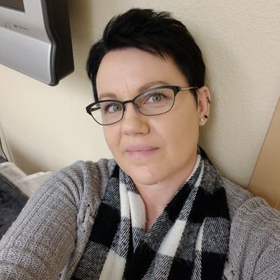 Profile Picture of Jeanie Pernack (@virgo91270) on Twitter