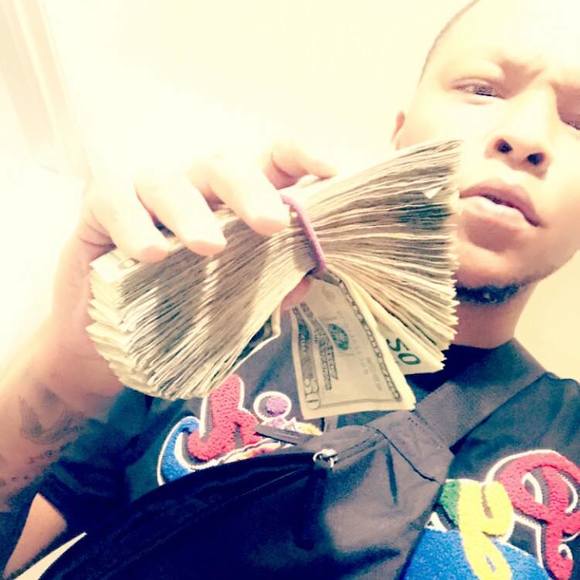 Profile Picture of Carlos Johnson (@carlosjohnso580) on Poshmark