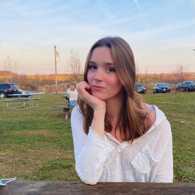 Profile Picture of Maggie Conner (@maggieconnerr) on Twitter