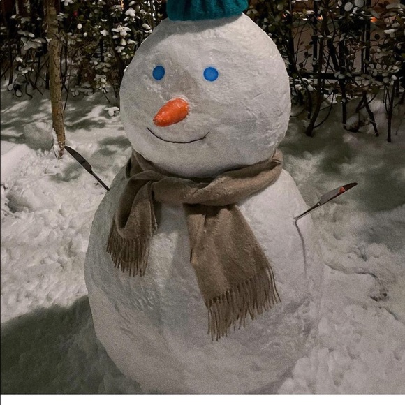 Profile Picture of Heejung An (@cobaneul72) on Poshmark