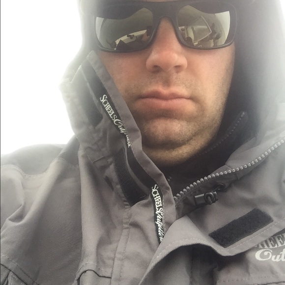 Profile Picture of Jay Dekkers (@jydkkrs) on Poshmark