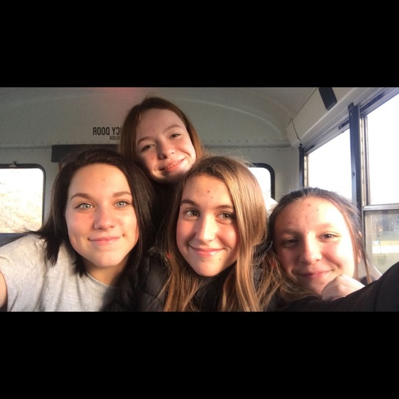 Profile Picture of Riley Wallschlaeger (@rileywallsh) on Poshmark