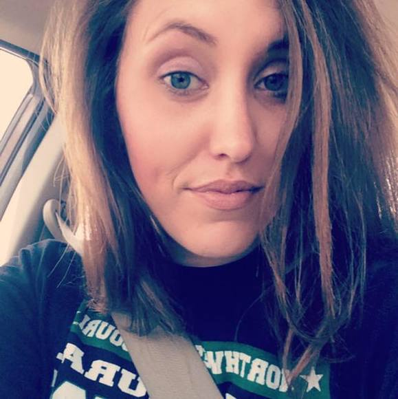Profile Picture of Toni Gordon (@tcayruth) on Poshmark