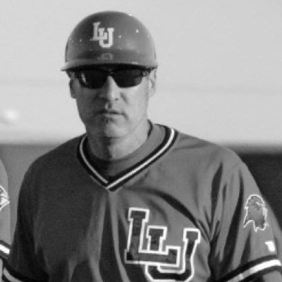 Profile Picture of Scott Hatten (@CoachHat10) on Twitter