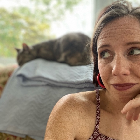 Profile Picture of Whitney Coe (@whitcoe) on Poshmark