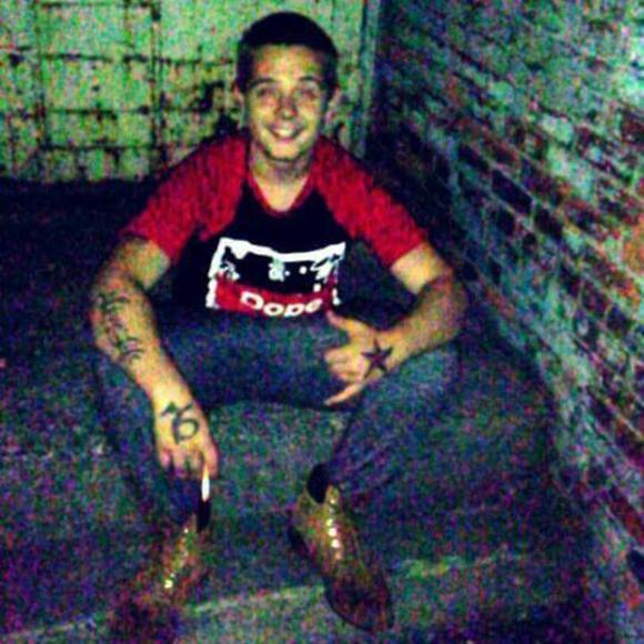 Profile Picture of Chum Flex (@chumba) on Poshmark