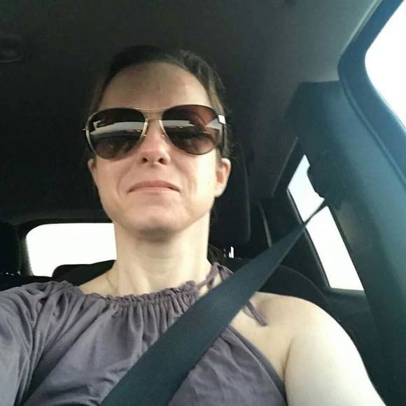 Natasha Blaydes - Poshmark Profile Picture of Natasha Blaydes (@natashablaydes) on Poshmark