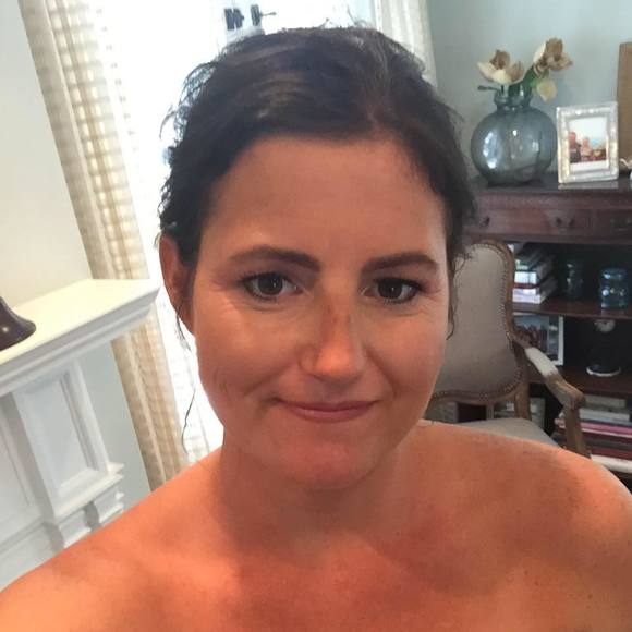 Profile Picture of Natalie Feldkamp pfizenmayer (@natalierae81) on Poshmark