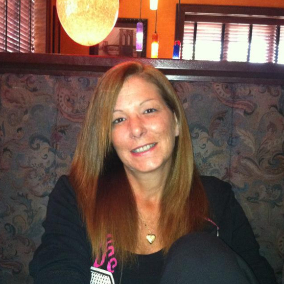 Profile Picture of Terri Fiorino (@tdreamer) on Poshmark