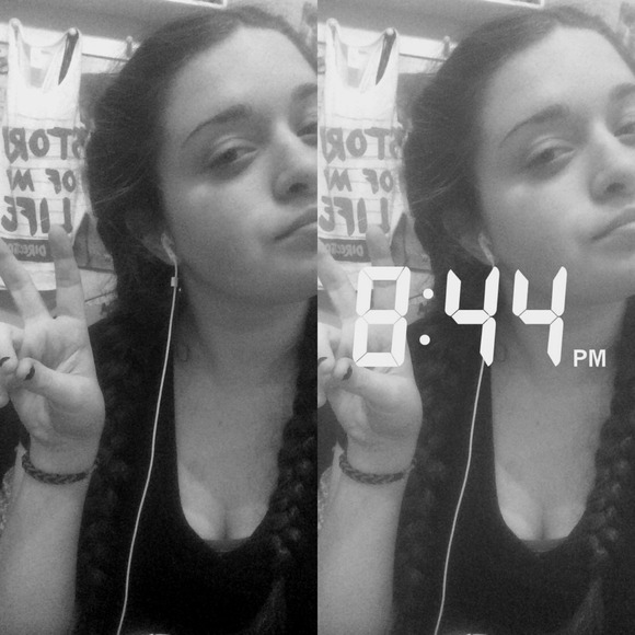 Profile Picture of Hayley Osada (@hayleyalyse) on Poshmark