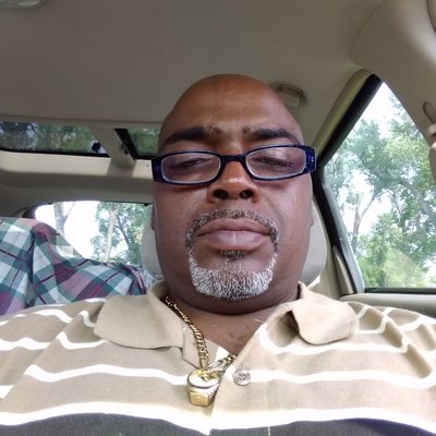 Profile Picture of Eric Hollins (@Erichollins10) on Twitter