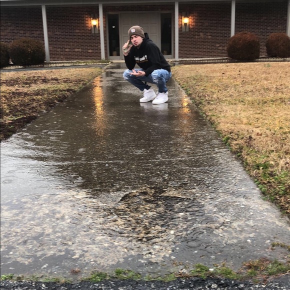 Profile Picture of Luke Huffman (@lukehuffman) on Poshmark