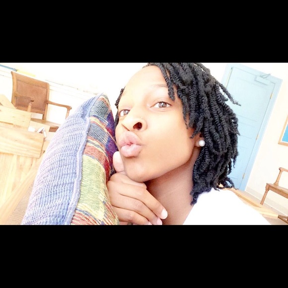 Allesha Russell - Poshmark Profile Picture of Allesha Russell (@leshashonay) on Poshmark