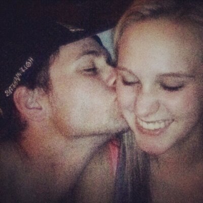 Profile Picture of Jessica Abshire (@jaybird00256) on Twitter