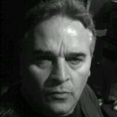 Profile Picture of Paul Borowski (@2hamptondrive) on Twitter