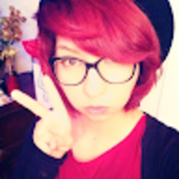 Profile Picture of Janette Bermeo (@janetteber95) on Poshmark