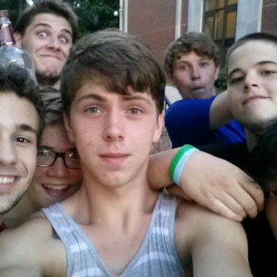 Profile Picture of Robert Van Doran (@RobertVanDoran1) on Twitter