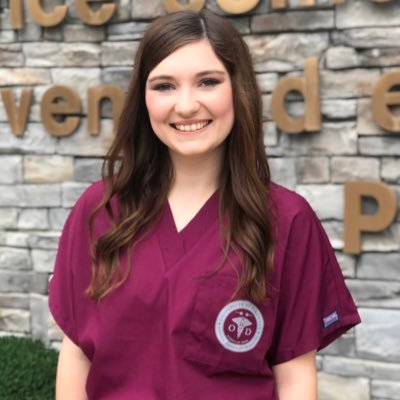 Profile Picture of Anna Dixon (@anna_paige12) on Twitter