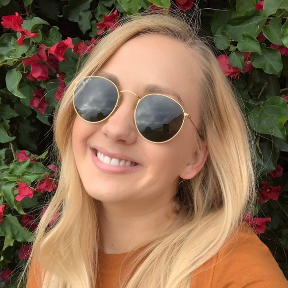 Profile Picture of Kristyn Frisk (@kristynnf) on Poshmark