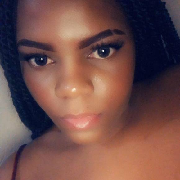 Profile Picture of Kay Reid (@kayann_reid) on Poshmark
