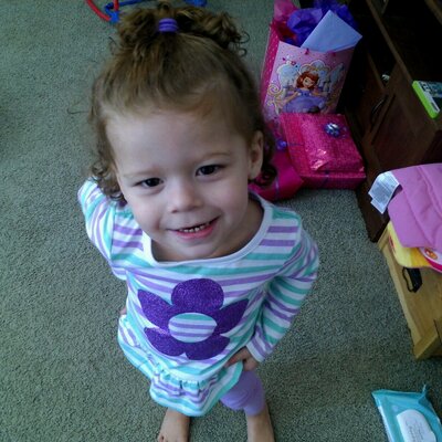 Profile Picture of Heather Settle (@heather_set) on Twitter