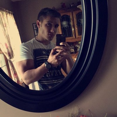 Profile Picture of Tom Sutton (@tommysutton10) on Twitter