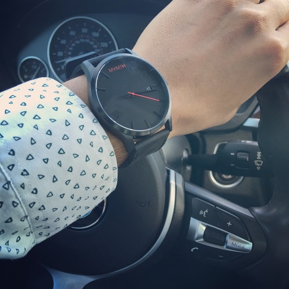 Profile Picture of Lui Vallecillo (@lvallecill) on Poshmark