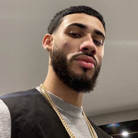 Profile Picture of Jose Quinones (@qumanjii) on Poshmark