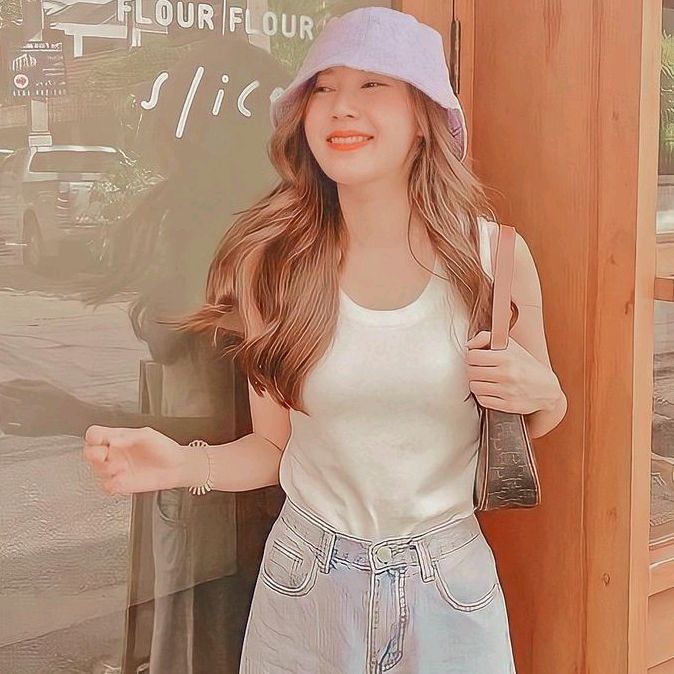 Profile Picture of 🌻maxine🌻 (@maxine_cute_) on Tiktok