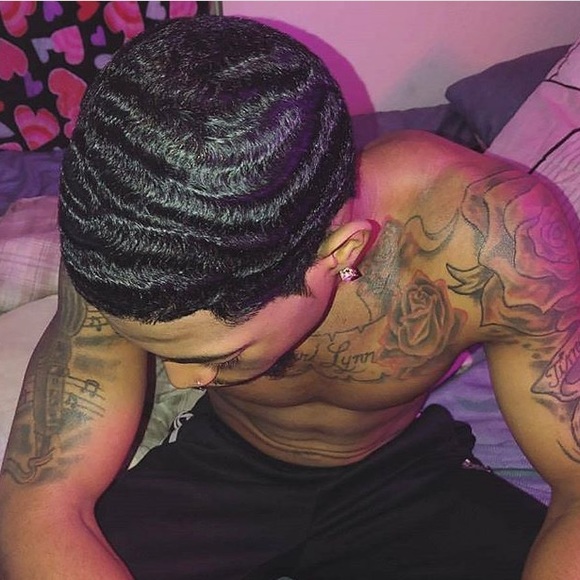 Profile Picture of Gabriel Ruelas (@gabrielr756) on Poshmark