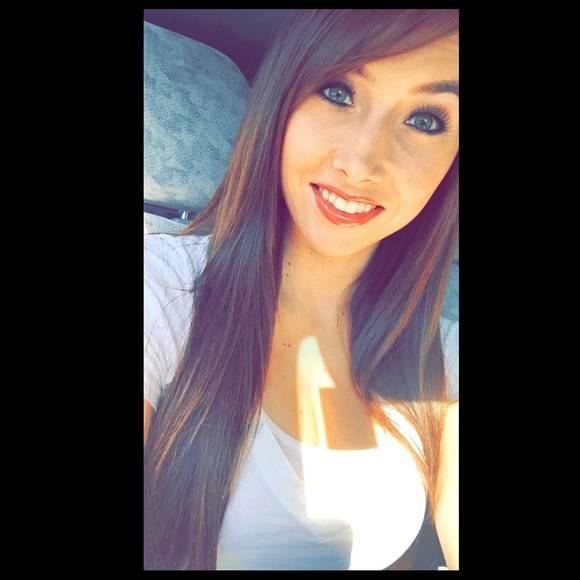 Profile Picture of Tracy Tibbs (@tracytibbs) on Poshmark